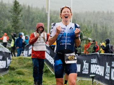 A Norseman Triathlonon Sebastian Kienle volt a sztár, de Jon Breviold és Flora Colledge szerezték meg a győzelmet (+videó)