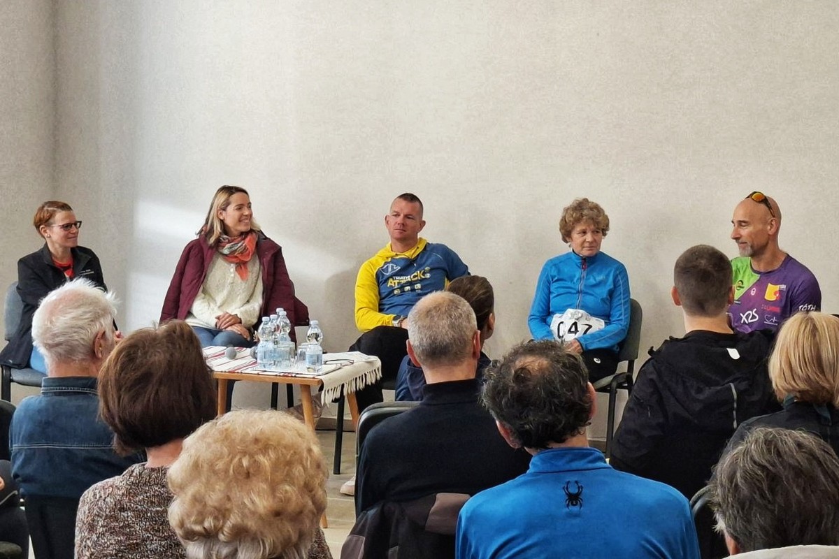 kerekasztal furesz morocza boronkay berses toth viktor barlahida osszefogas napja