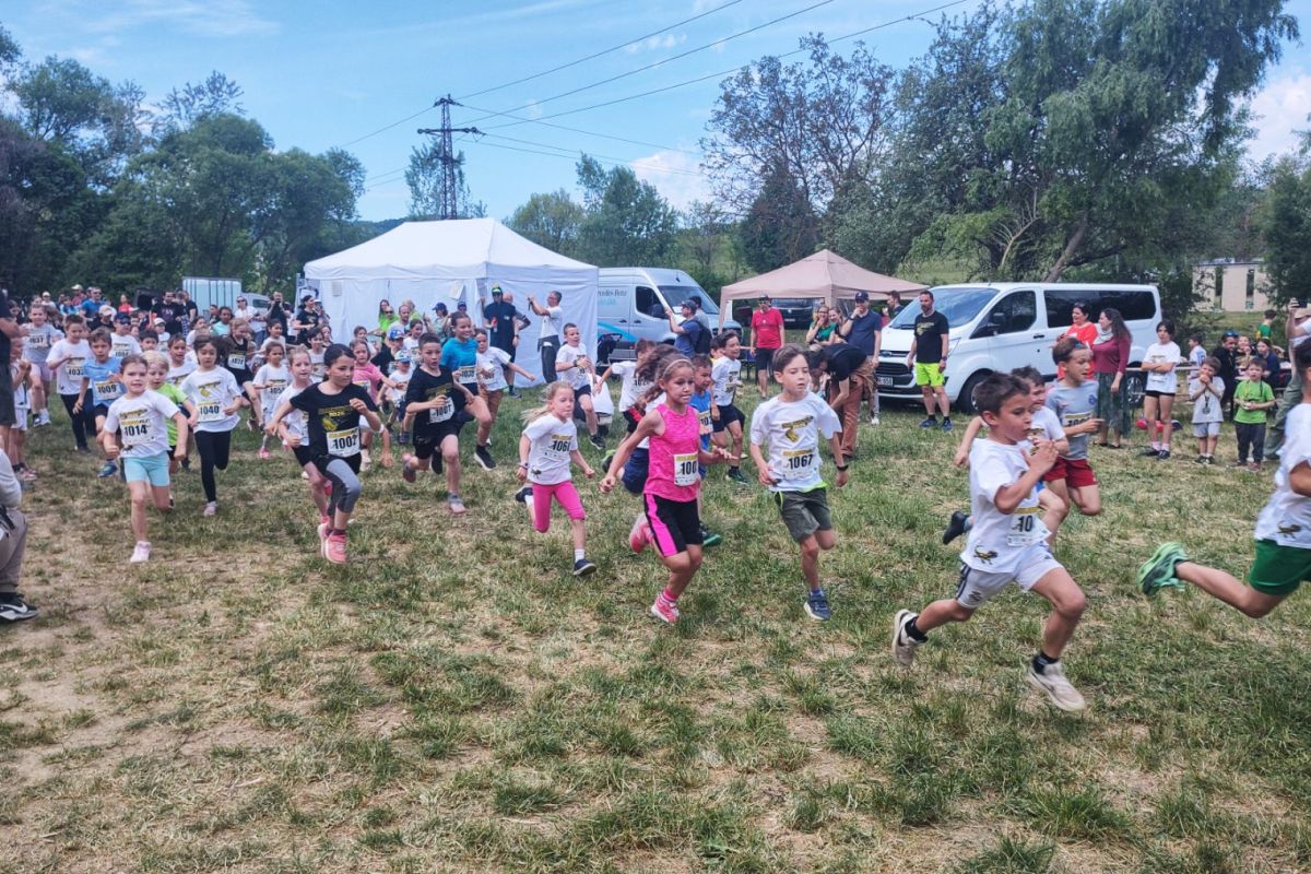szalamandrun solymar x2s team terepsport gyerek rajt