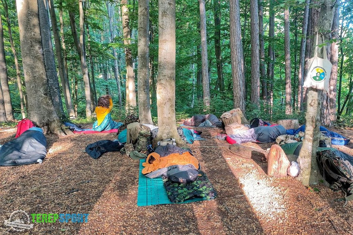 derekalj matrac outdoor terepsport cikk 031