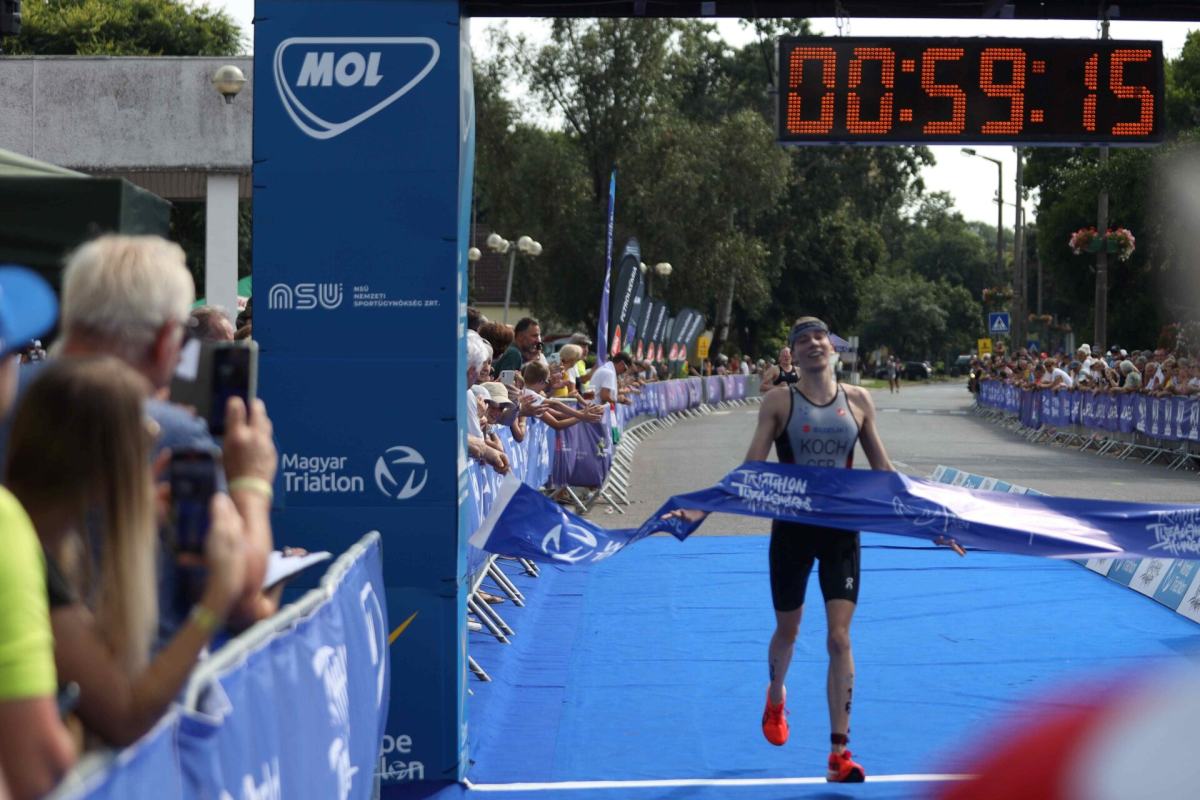 Annika Koch noi gyoztes triathlon tiszaujvaros terepsport