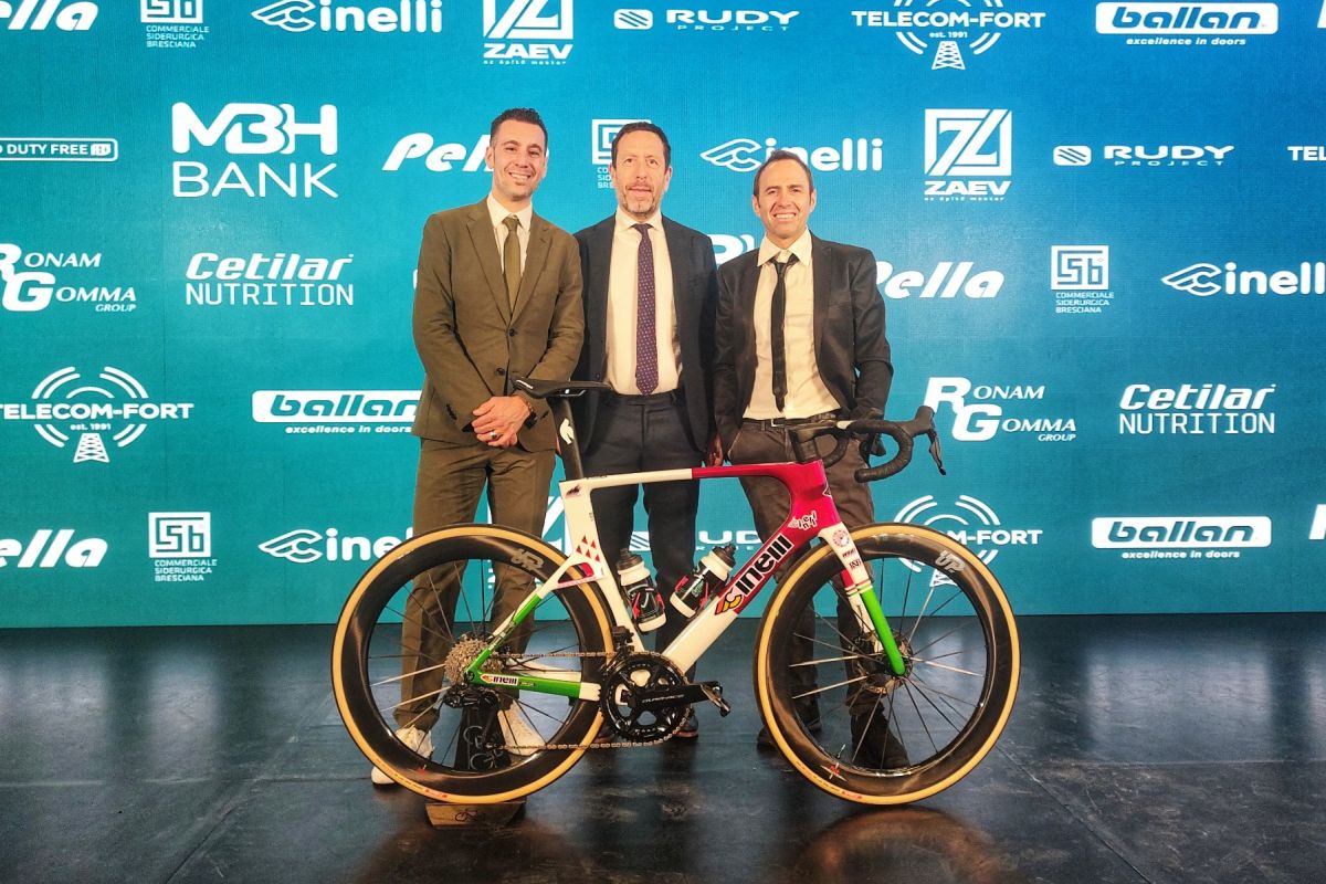Nibali Simoni MBH Bank–CSB–Telecom Fort Team
