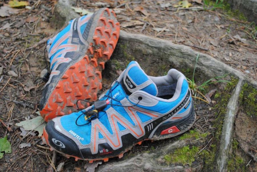 salomon-test-poor-brigitta-speedcross2 900
