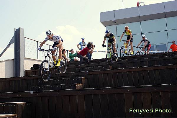 Urban cross, arena plaza, premier pain, trexpert, goldlife,  salomon, players room, kona city, életfa, just, nahrin