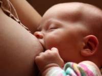 anyatej, világnap, szoptatás, csecsemő