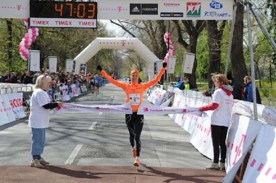 A nőknél Fuchs Reni nyerte a 27. Telekom Vivicittá Városvédő futást!