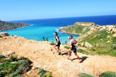 Po&oacute;r Brigitta a terepfut&oacute; p&aacute;ly&aacute;n