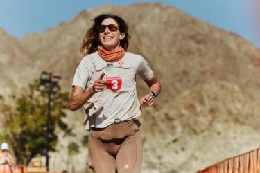 Camille Herron 560,33 mérfölddel állította be a 6 napos ultramaraton világrekordot a 2024-es Lululemon eseményen