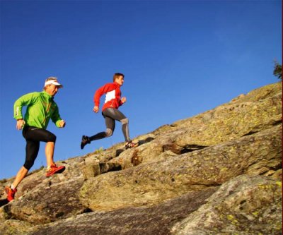 Mer&eacute;nyi T&iacute;mea &eacute;s Hars&aacute;nyi Tam&aacute;s az &Eacute;v hegyifut&oacute;ja