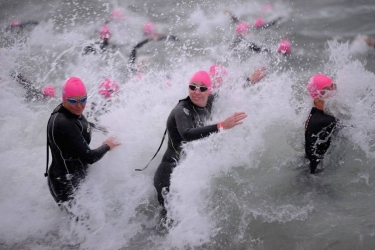 Triatlon t&ouml;megrajt