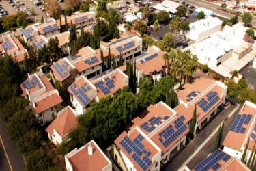 Kalifornia lassan naponta megd&ouml;nti a napenergia-rekordokat