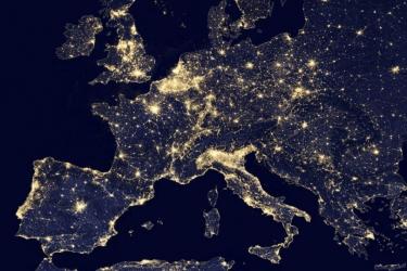 K&aacute;ros takar&eacute;koskod&aacute;s a LED-izz&oacute;kkal, kezd aggaszt&oacute; lenni a f&eacute;nyszennyez&eacute;s