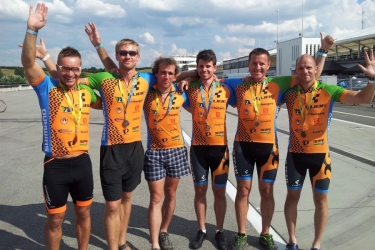 X2S TEAM váltóversenyben is a legjobb