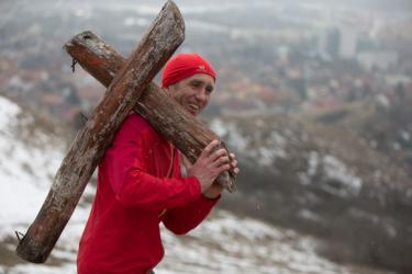 Vend&eacute;g&uuml;nk Kiss Mikl&oacute;s ultrafut&oacute;, az Ultra Trail Nagymaros szervezője - interj&uacute;