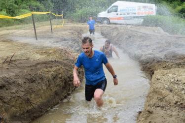 Akad&aacute;lyfut&aacute;s a Balaton mellett - IV. L&aacute;tr&aacute;nyi L&ouml;k&ouml;d&ouml;nc (+vide&oacute;)